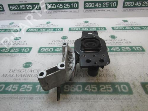 Used Engine mount NISSAN QASHQAI I (J10, NJ10) [2006-2015]  9081650