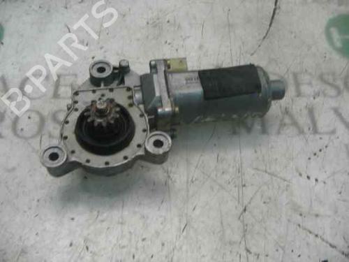 Used Right front window motor Right front window motor 3793629 3793629