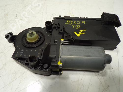 Used Right rear window motor Right rear window motor PORSCHE CAYENNE (9PA) 3.2 (250 hp) 10691990 10691990