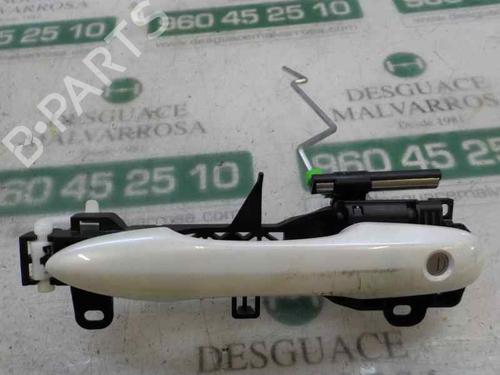 front-left-exterior-door-handle-toyota-corolla-estate-_e21_-6921102935-2019-9104785 main image