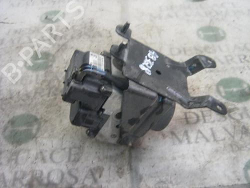 Used ABS pump NISSAN PRIMERA Hatchback (P11) [1996-2002]  3752981
