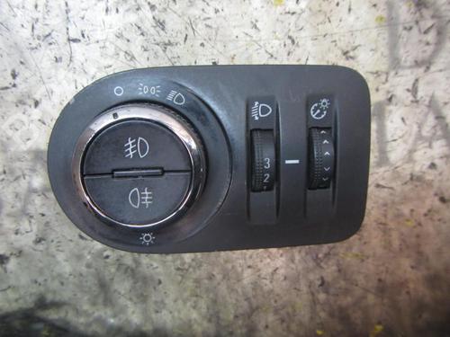 Used Headlight switch Headlight switch OPEL CORSA D (S07) 1.3 CDTI (L08, L68) (75 hp) 3837060 3837060