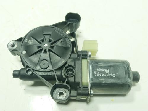 Used Left front window motor Left front window motor SEAT LEON Sportstourer (KL8, KLD) [2020-2026] 29576018 29576018