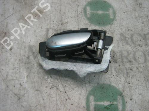 Høyre foran invendig håndtak PEUGEOT 206 Hatchback (2A/C) 1.6 16V (107 hp) 3785347