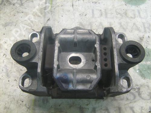 Used Support FORD MONDEO III Saloon (B4Y) 2.0 16V (146 hp) 14297973