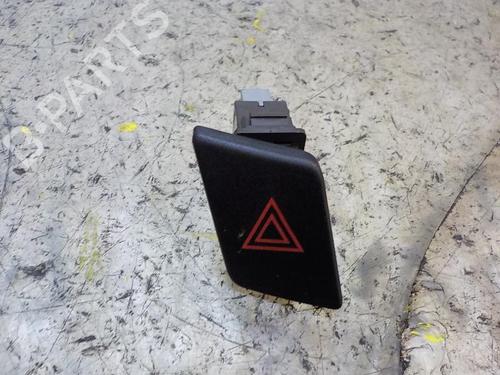Used Warning switch Warning switch TOYOTA YARIS (_P9_) 1.4 D-4D (NLP90_, NLP90R) (90 hp) 3850013 3850013