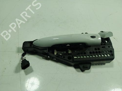 front-left-exterior-door-handle-renault-zoe-bfm_-zoe-806706656r-806079784r-806077201r-2012-17674321 main image
