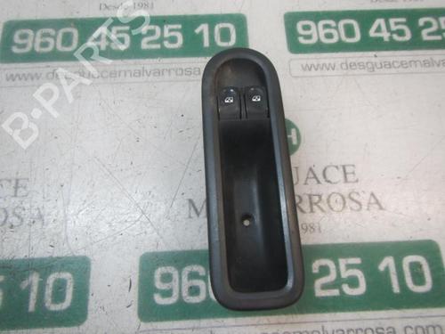 Used Left front window switch Left front window switch RENAULT TWINGO II (CN0_) 1.2 16V (CN04, CN0B) (75 hp) 3877806 3877806
