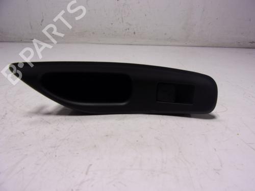 Used Left rear window switch Left rear window switch TOYOTA YARIS (_P21_, _PA1_, _PH1_) 1.5 Hybrid (MXPH11) (92 hp) 15887607 15887607