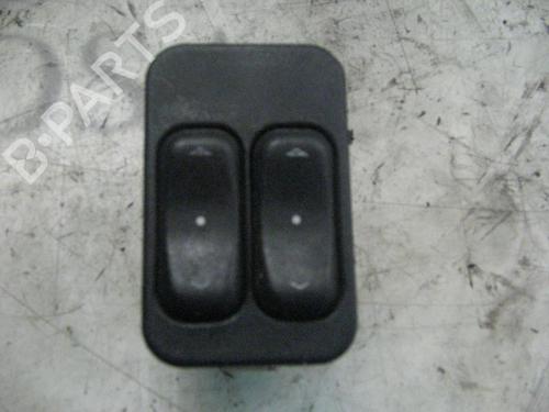 Used Left front window switch OPEL ASTRA G Hatchback (T98) [1998-2009]  3748062