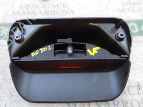 Used Rear center light Rear center light DACIA SANDERO II 1.5 dCi 75 / Blue dCi 75 (B8JW, B8M4, B8AH, B8M7, B8M6) (75 hp) 10968972 10968972