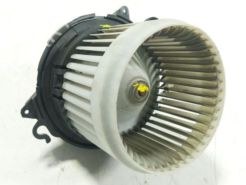 Used Heater blower motor DACIA LODGY (JS_) 1.5 Blue dCi 115 (JSJT) (116 hp) 30298564