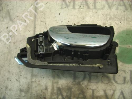 Used Front left interior door handle PEUGEOT 307 (3A/C) 2.0 HDi 135 (136 hp) 3762084