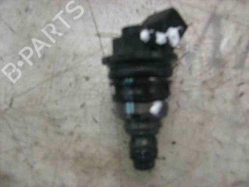 Used Injector Injector NISSAN PRIMERA Hatchback (P10) 2.0 i (125 hp) 3781351 3781351