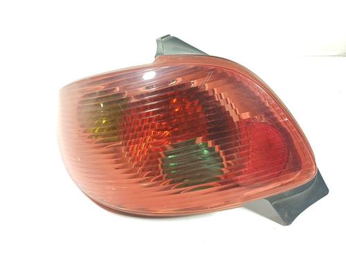 Used Left taillight PEUGEOT 206 Hatchback (2A/C) [1998-2012]  26731012