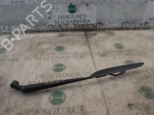 Used Front windshield wiper arm CHEVROLET REZZO MPV (U100) 1.6 (105 hp) 3814443