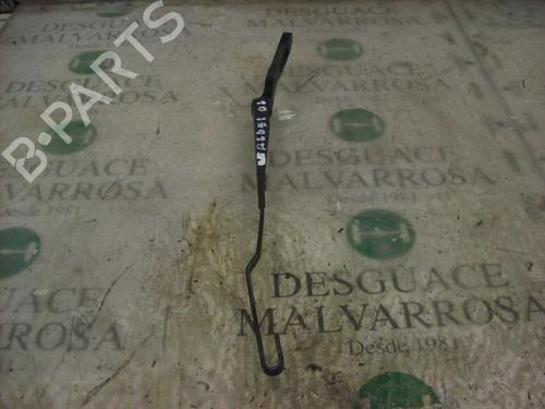 Front windshield wiper arm VW POLO (9N_, 9A_) 1.4 16V | BP3763210C143 