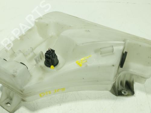 windscreen-washer-tank-porsche-cayenne-92a-2010-2011-2012-2013-2014-2015-2016-2017-2018-32498281 main image
