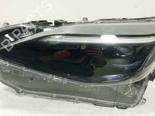Used Left headlight TOYOTA YARIS CROSS (MXP_) 1.5 Hybrid (MXPJ11) (131 hp) 32210596