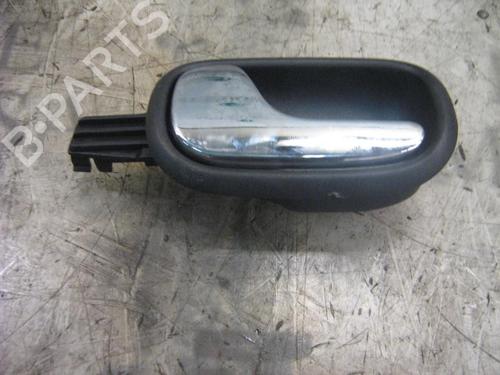 Used Rear left interior door handle Rear left interior door handle AUDI A4 B5 (8D2) 1.9 TDI (110 hp) 3743890 3743890