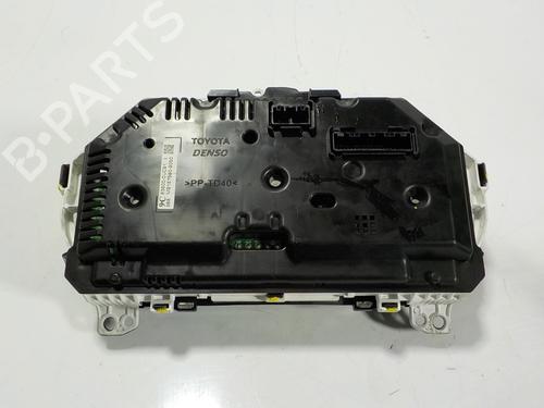 Instrument cluster TOYOTA YARIS (_P13_)  | BP11960160C47