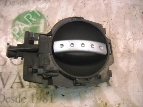 Høyre foran invendig håndtak CITROËN C3 I (FC_, FN_) 1.1 i (60 hp) 3751906