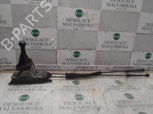 Used Gear lever VW TOURAN (1T1, 1T2) 2.0 TDI 16V (140 hp) 7410222