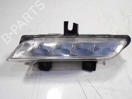 Used Left front indicator Left front indicator RENAULT CLIO IV (BH_) 0.9 TCe 90 (BHNF, BHMA, BHMH, BHJK, BHJR) (90 hp) 8892496 8892496