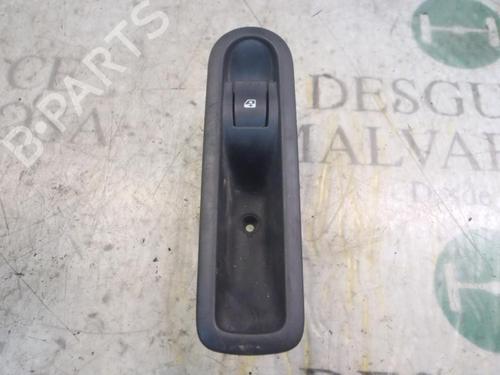 Used Right rear window switch Right rear window switch RENAULT MEGANE II Estate (KM0/1_) [2003-2012] 4014804 4014804
