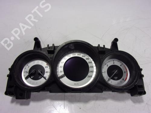 Used Instrument cluster MERCEDES-BENZ C-CLASS (W204) [2007-2015]  10653032