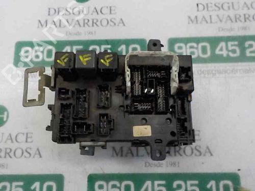 Zekeringkast NISSAN PRIMERA Hatchback (P11) 1.6 16V (99 hp) 3876528
