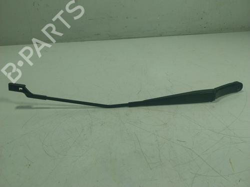 Used Front windshield wiper arm SKODA FABIA III (NJ3) 1.0 (75 hp) 17635435