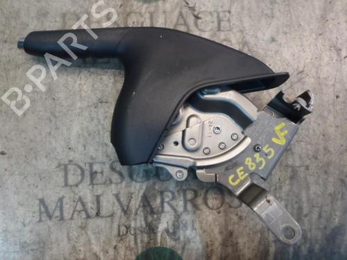 Parkbremsarm/handtak Parkbremsarm/handtak FORD FIESTA VI (CB1, CCN) 1.4 TDCi (70 hp) 8770391 8770391