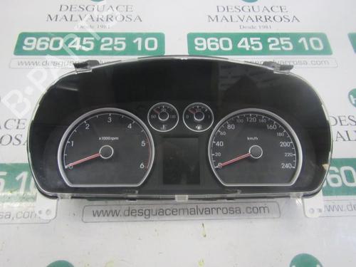 Used Instrument cluster HYUNDAI i30 (FD) 1.6 CRDi (116 hp) 3864888