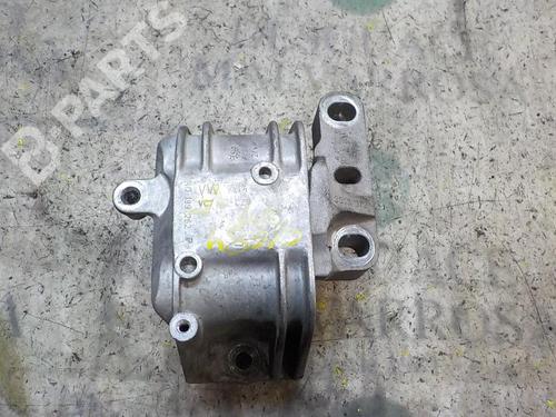 Used Engine mount Engine mount VW PASSAT B6 (3C2) 2.0 TDI 16V (140 hp) 9081168 9081168
