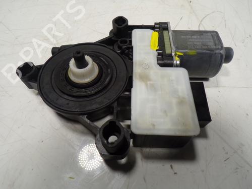 Portierruitmotor linksachter SEAT LEON ST (5F8) [2012-2020]  12909219
