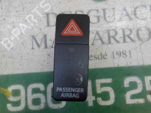 Used Warning switch Warning switch SUZUKI SX4 S-Cross (JY) 1.6 DDiS AllGrip (AKK 416D) (120 hp) 9104725 9104725