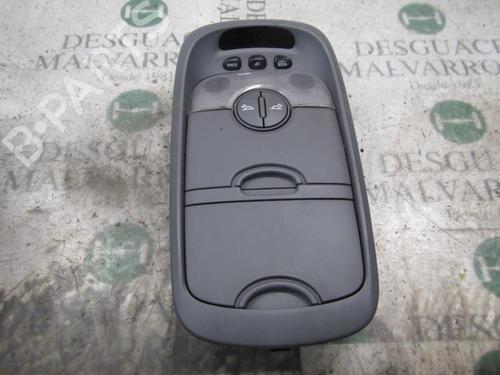 Used Interior roof light KIA SORENTO I (JC) 2.5 CRDi 4WD (140 hp) 7410481