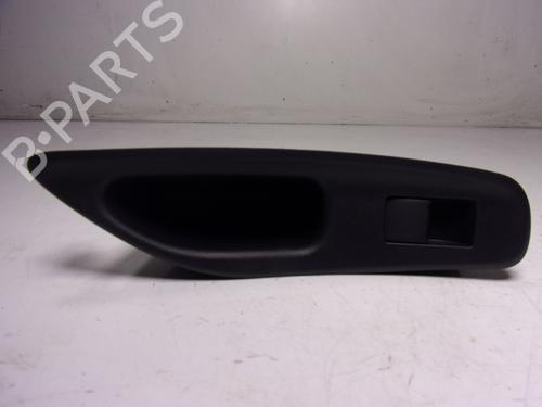 Used Left rear window switch Left rear window switch TOYOTA YARIS (_P21_, _PA1_, _PH1_) [2020-2026] 15839608 15839608