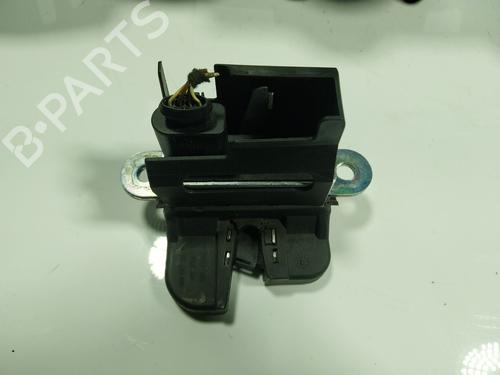 Bagklap lås Bagklap lås VW GOLF V (1K1) [2003-2010] 31828712 31828712
