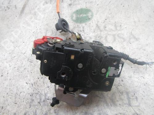 Venstre bak lås AUDI A4 B6 (8E2) 1.9 TDI (130 hp) 3821815