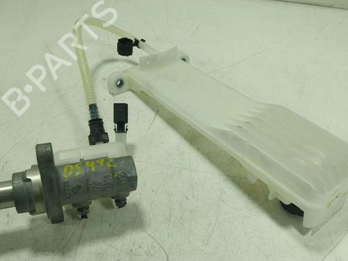Brake master cylinder VW CADDY V Box Body/MPV (SBA, SBH) | BP37650491M77 - Image 2