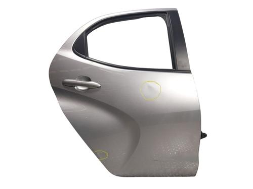 right-rear-door-toyota-yaris-_p21_-_pa1_-_ph1_-2020-35942324 main image