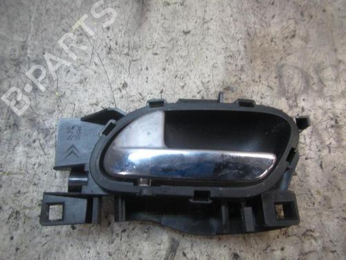 Used Rear right interior door handle Rear right interior door handle 3840976 3840976