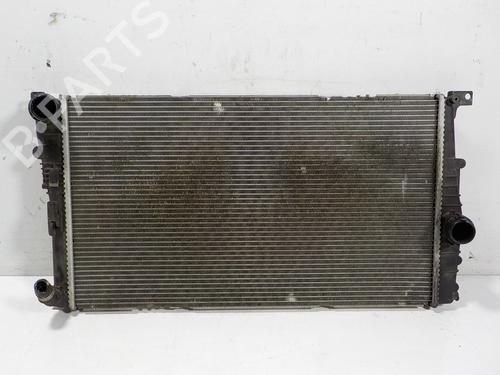 Used Water radiator Water radiator 15890665 15890665
