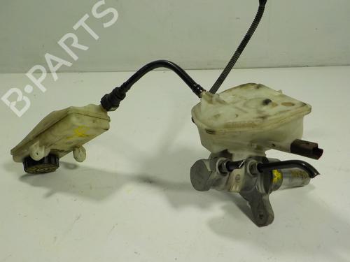 Used Brake master cylinder PEUGEOT 308 I (4A_, 4C_) 1.6 HDi (92 hp) 11189881