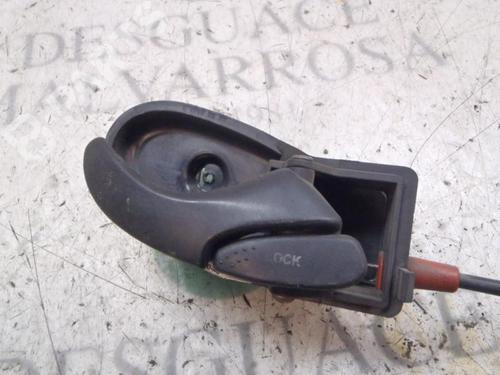 Used Front right interior door handle Front right interior door handle FORD TRANSIT Van (FA_ _) 2.0 DI (FAE_, FAF_, FAG_) (100 hp) 3817902 3817902