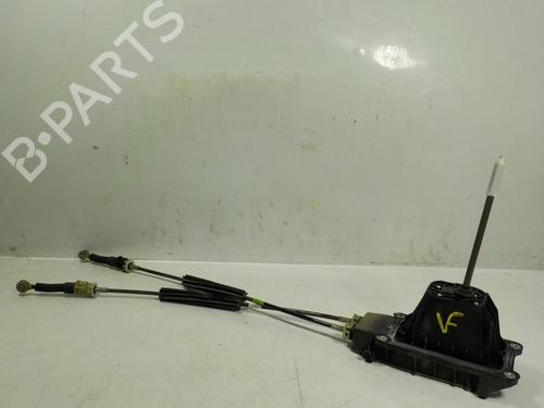 Used Gear lever DACIA SANDERO II 1.5 dCi 75 / Blue dCi 75 (B8JW, B8M4, B8AH, B8M7, B8M6) (75 hp) 8129161