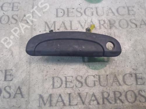 Used Front left exterior door handle HYUNDAI GETZ (TB) 1.1 (67 hp) 3803642