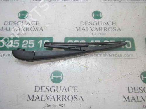 back-wipers-mechanism-toyota-prius-plus-_w4_-8524142060-2011-4002864 main image